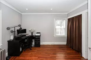 194 Holly Ave, Hempstead, NY 11550 - Photo 17