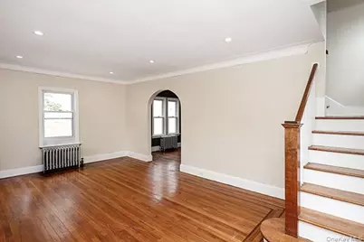 194 Holly Avenue, Hempstead, NY 11550 - Photo 3