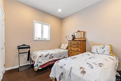 125 Beach 3rd Street, Far Rockaway, NY 11691 - Photo 21