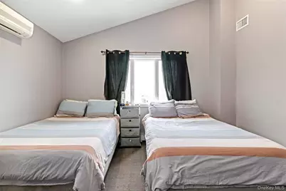 125 Beach 3rd Street, Far Rockaway, NY 11691 - Photo 17