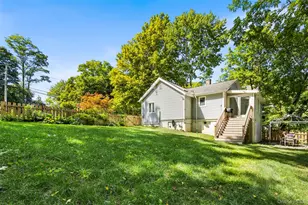 238 Tomahawk St, Yorktown Heights, NY 10598 - Photo 25