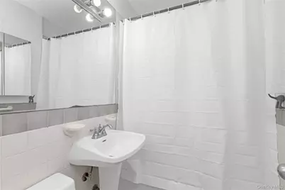 150-11 72nd Road #6E, Kew Gardens, NY 11367 - Photo 9