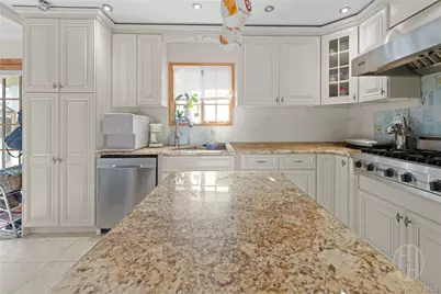 13035 126th Street, Ozone Park, NY 11420 - Photo 11