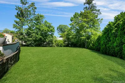 101 Windsor Oval, New Rochelle, NY 10805 - Photo 31