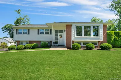 101 Windsor Oval, New Rochelle, NY 10805 - Photo 1