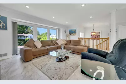 101 Windsor Oval, New Rochelle, NY 10805 - Photo 3