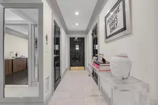 15 High Oaks Ct, Huntington, NY 11743 - Photo 3
