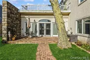 465 W Market St, Long Beach, NY 11561 - Photo 3