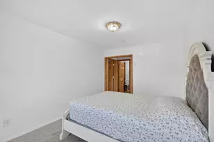 182 Fairview Cir, Middle Island, NY 11953 - Photo 15