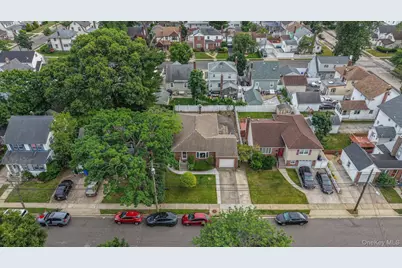 54 E Maujer Street, Valley Stream, NY 11580 - Photo 23