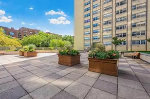 102-30 66th Rd, Forest Hills, NY 11375 - Photo 17