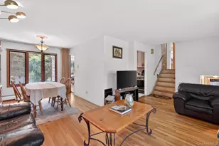 14 Mark Dr, Smithtown, NY 11787 - Photo 9