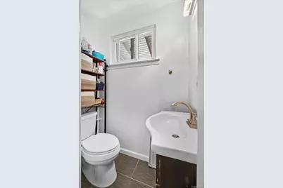 72-41 52 Avenue, Maspeth, NY 11378 - Photo 17