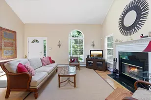 34 Water Hole Rd, East Hampton, NY 11937 - Photo 7