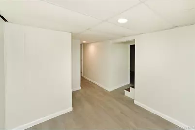 7 Pioneer Avenue, Suffern, NY 10901 - Photo 23