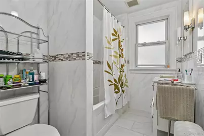 5612 Delafield Avenue, Bronx, NY 10471 - Photo 15