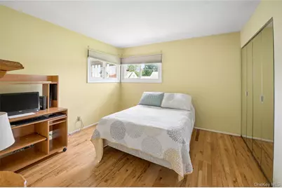 50 Hazelton Road, Yonkers, NY 10710 - Photo 9