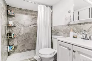 138-24 95th Ave, Jamaica, NY 11435 - Photo 37