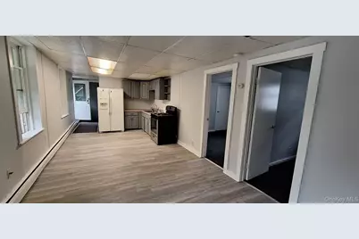 598 N Quaker Lane #1, Hyde Park, NY 12538 - Photo 3