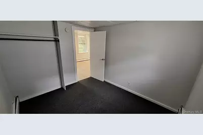 598 N Quaker Lane #1, Hyde Park, NY 12538 - Photo 5