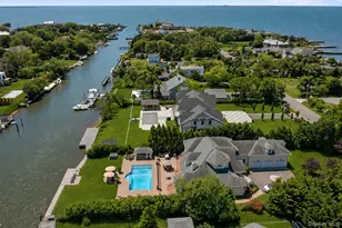 65 W Bayberry Rd, Islip, NY 11751 - Photo 3