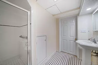 24 Locust Road, Wading River, NY 11792 - Photo 27