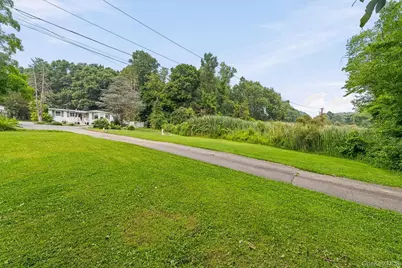 2296 Crompond Road, Cortlandt Manor, NY 10567 - Photo 3