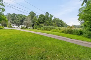 2296 Crompond Rd, Cortlandt Manor, NY 10567 - Photo 3