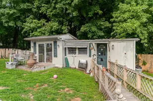 2296 Crompond Rd, Cortlandt Manor, NY 10567 - Photo 29