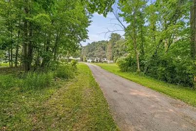 2296 Crompond Road, Cortlandt Manor, NY 10567 - Photo 33