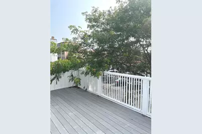 307 Magnolia Boulevard #Upper, Long Beach, NY 11561 - Photo 17