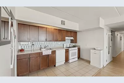 600 W 148th Street #10B, New York, NY 10031 - Photo 9