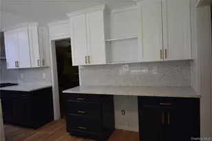8 Long Meadow Pl, South Setauket, NY 11720 - Photo 5