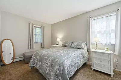 480 Sleepy Hollow Drive, Shirley, NY 11967 - Photo 11