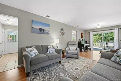 480 Sleepy Hollow Drive, Shirley, NY 11967 - Photo 15