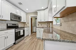 480 Sleepy Hollow Dr, Shirley, NY 11967 - Photo 19