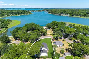 1700 Smith Dr S, Southold, NY 11971 - Photo 31