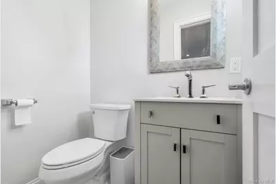 31 Jane Drive, North Babylon, NY 11703 - Photo 13
