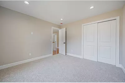 46 Washington Avenue S, Centereach, NY 11720 - Photo 15