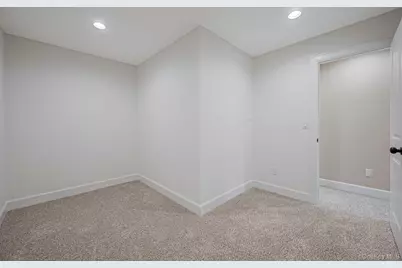 46 Washington Avenue S, Centereach, NY 11720 - Photo 23