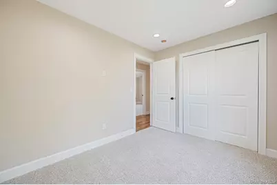 46 Washington Avenue S, Centereach, NY 11720 - Photo 19