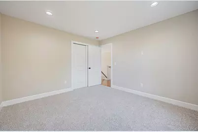 46 Washington Avenue S, Centereach, NY 11720 - Photo 17