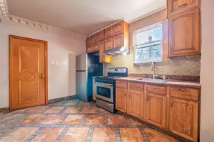 116-14 Bessemer St, Richmond Hill, NY 11418 - Photo 7