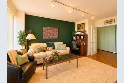 27110 Grand Central Parkway #7V, Floral Park, NY 11005 - Photo 11
