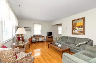 3 Avenue B, Locust Valley, NY 11560 - Photo 5