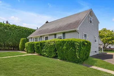 3 Avenue B, Locust Valley, NY 11560 - Photo 1