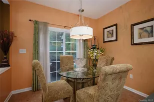 7 Bainbridge Pl, Newburgh, NY 12550 - Photo 15