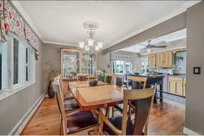 7 Resiak Court, Holbrook, NY 11741 - Photo 5
