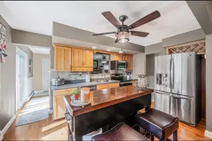 7 Resiak Ct, Holbrook, NY 11741 - Photo 7