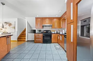 69-07 Little Neck Pkwy, Glen Oaks, NY 11004 - Photo 9